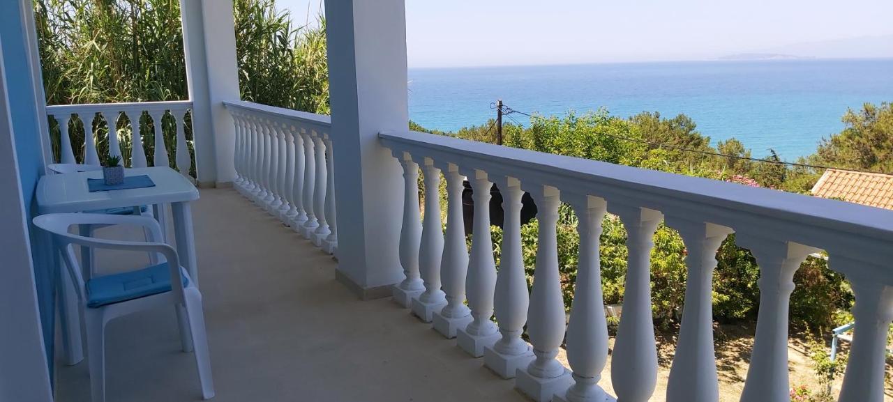 Gikas Apartments Agios Stefanos Avliotes  Exteriör bild