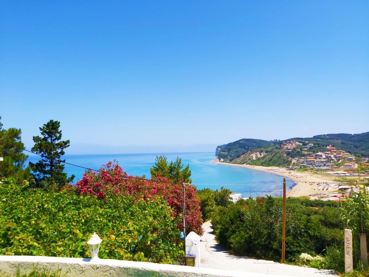 Gikas Apartments Agios Stefanos Avliotes  Exteriör bild