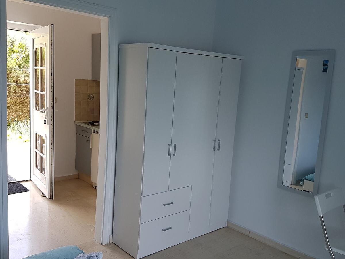 Gikas Apartments Agios Stefanos Avliotes  Exteriör bild